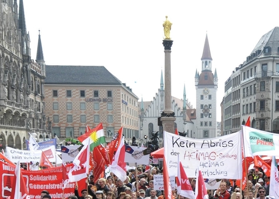Maikundgebung auf dem Münchner Marienplatz